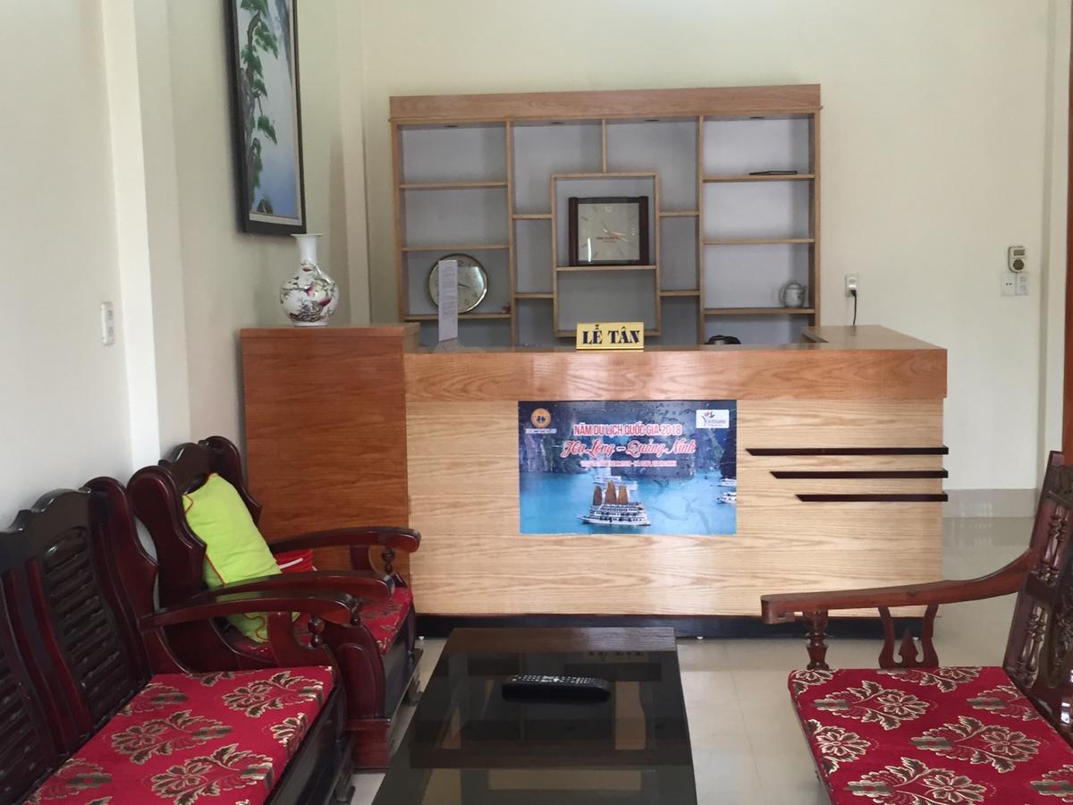 Viet Dung Motel Ha Long Exteriör bild