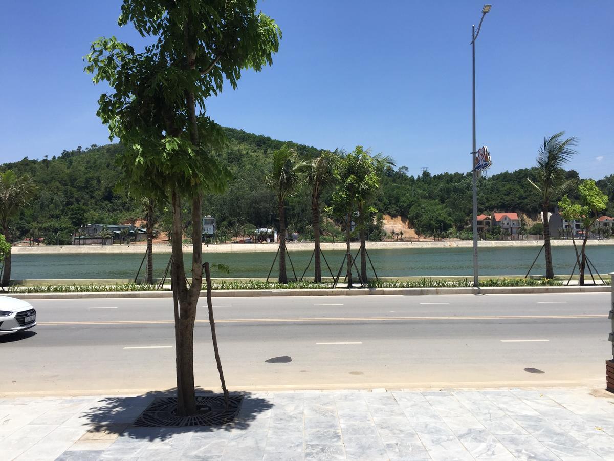 Viet Dung Motel Ha Long Exteriör bild