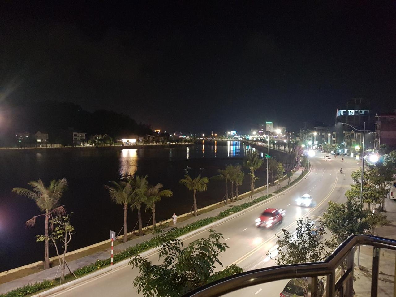 Viet Dung Motel Ha Long Exteriör bild
