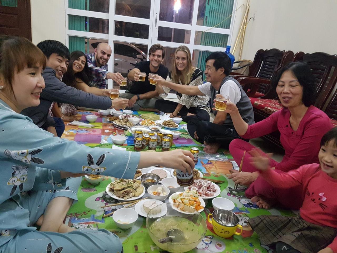 Viet Dung Motel Ha Long Exteriör bild